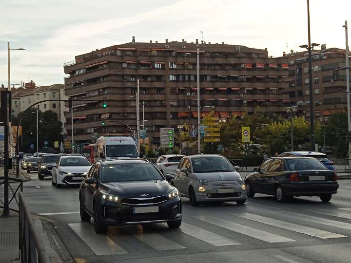 IU denuncia que Granada supera en 2025 los niveles de ozono troposférico recomendados