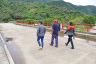 Colapsa tramo de puente vehicular en Huasca de Ocampo