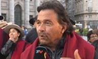 Sáenz protesta en Plaza de Mayo por la falta de obra pública de Milei