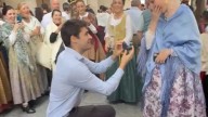 Pedida de mano en el grupo de la Policía
