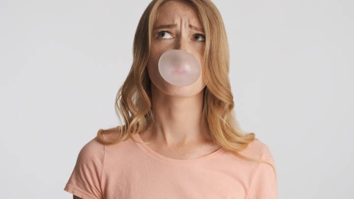 Inventan un chicle que cambia de sabor cuando tienes la gripe