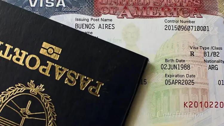 EE.UU. cancela visas por comentarios en redes sobre muerte de Charlie Kirk