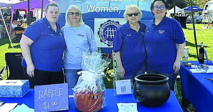 WATER-OAK WOMEN HOLD RAFFLE