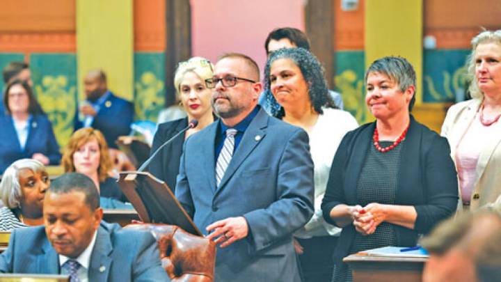 McFall proposes state bill to support foster animals