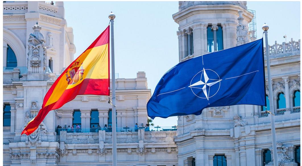 El gobierno de Sánchez reacciona a la propuesta de Trump de expulsar a España de la OTAN
