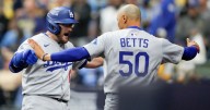 Dodgers vence de nuevo a Brewers y aumenta su ventaja en la Serie de Campeonato de la Liga Nacional de la MLB