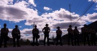 Corte determina que Guardia Nacional puede permanecer en Illinois pero no desplegarse