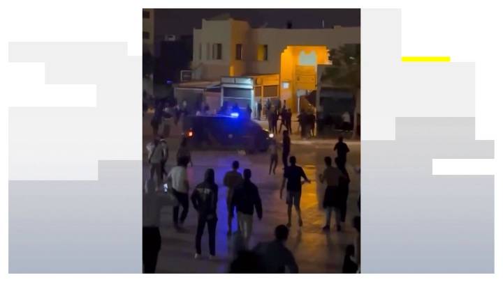 Vídeo: Las duras imágenes del momento en el que un hombre pierde las piernas tras ser atropellado por la policía