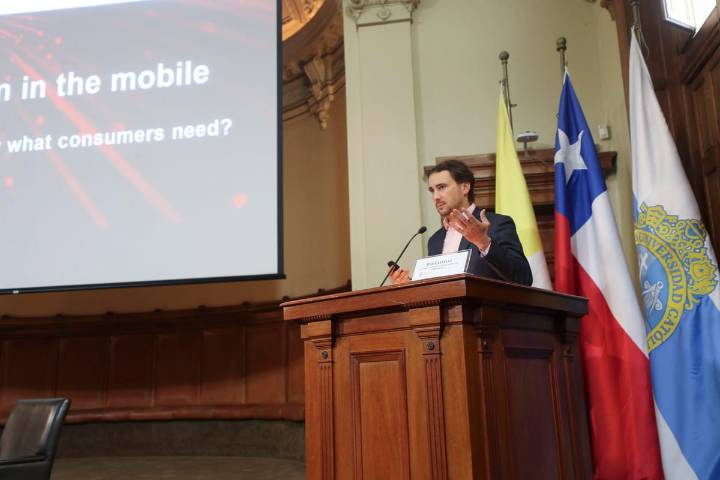 Expertos en telecomunicaciones defienden políticas de regulación adaptadas a los tiempos