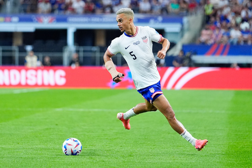 Antonee Robinson aún no está al 100% en su regreso a la selección de EEUU tras 11 meses