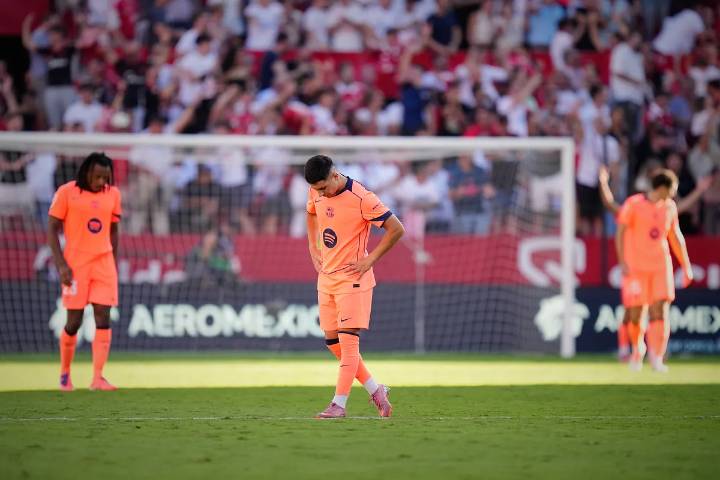 El Sevilla pasa por encima del Barça en el Pizjuán | LaLiga EA Sports 2025 - 2026