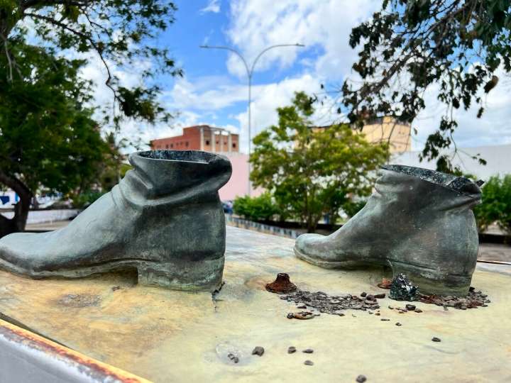 «Los botines nos recuerdan que aquí estuvo Francisco de Miranda»
