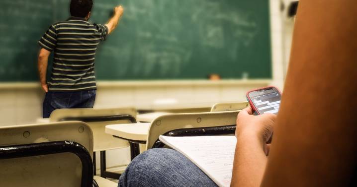 Más profesores para Chile