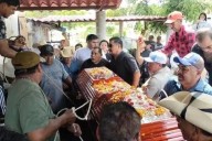Sepultan al sacerdote Bertoldo Pantaleón en Tierra Caliente
