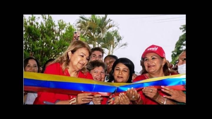 Dios las cría y ellas se juntan