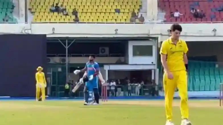 Cricket Shreyas Iyer Slams Century During India A vs Australia A 1st Unofficial ODI 2025 in Kanpur (Watch Video)