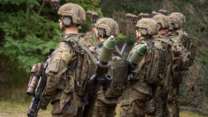 Alemania prepara un servicio militar obligatorio por sorteo en caso de no haber suficientes voluntarios
