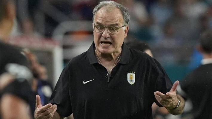 La profunda y alarmante advertencia de Marcelo Bielsa sobre el futuro del fútbol y su crítica al próximo Mundial El DT dio una charla y enumeró sus razones.