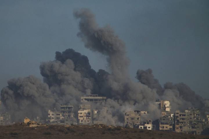 Israel, Hamas prepare for peace negotiations in Egypt