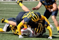 Michigan football handles slumping Wisconsin for second Big Ten win