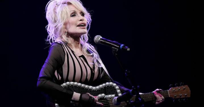 Dolly Parton's sister asks for prayers, as country legend faces health challenges
