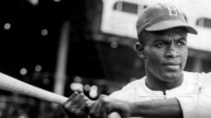Jackie Robinson, el primer beisbolista afroamericano que jugó en Grandes Ligas