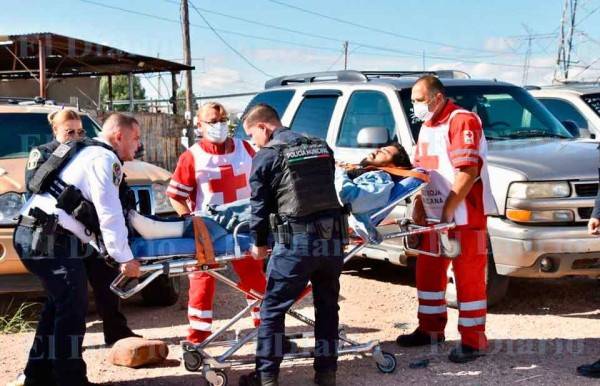 Motociclista resulta lesionado al ser impactado por una camioneta