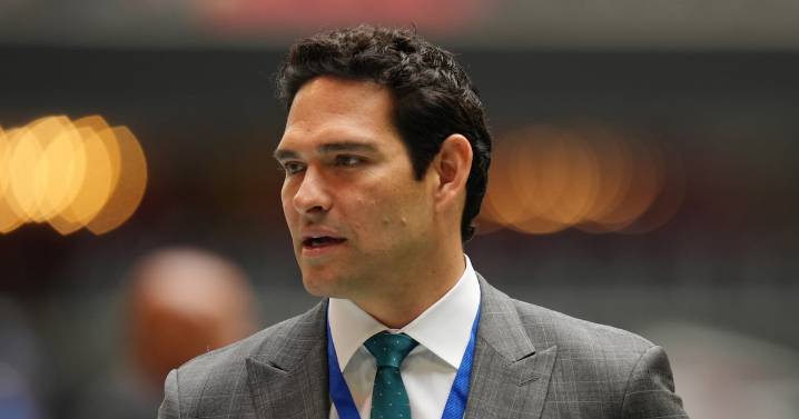 Fox Sports’s NFL Hosts Send ‘Thoughts and Prayers’ to Mark Sanchez After Stabbing and Arrest