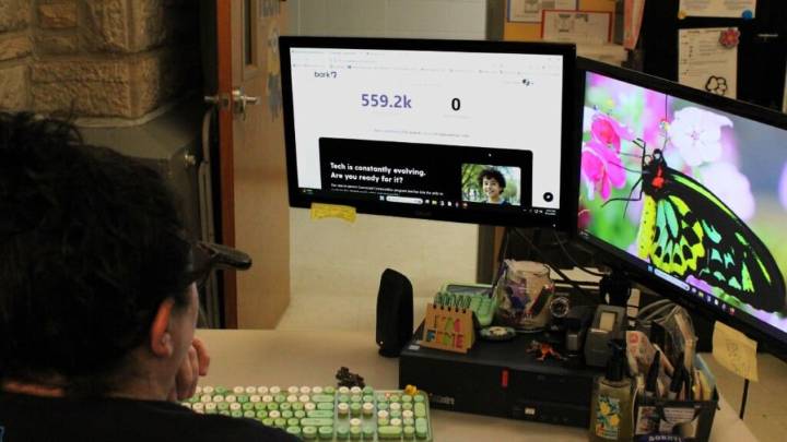 Some Missouri schools use AI, digital tools to prevent suicides. What does that mean for student privacy?