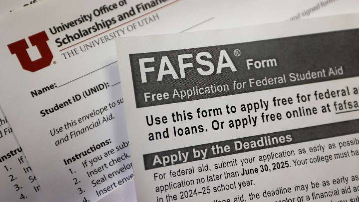10 tips for parents navigating Utah college applications in 2025
