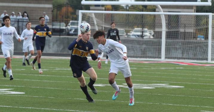 Leland advances to regional final; Comets face North Muskegon; Harbor Springs falls 4