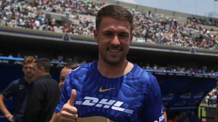 Aaron Ramsey abandonaría Pumas antes de finalizar el torneo tras desaparición de su perrita