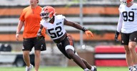 Reports: Steelers signing former Browns edge rusher, met with familiar WR