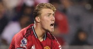 Rasmus Hojlund's family's brutal Man Utd verdict as star shines after 'right decision'
