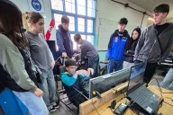 Estudiantes de las EPET ponen a punto 7 autos eléctricos