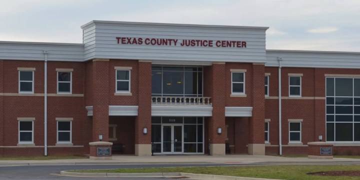 U.S. Marshals arrest fugitive in Texas County, Mo.