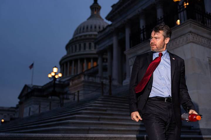 Sen. Young Offers Legislation to Help Those Get Paid During Shutdowns