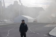 El presidente de Serbia culpa a la oposición del tiroteo contra uno de sus simpatizantes frente al Parlamento