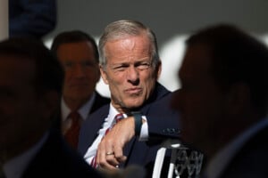 Trump hosts Senate Republicans at renovated White House as the shutdown drags into fourth week