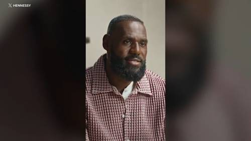 Fan de los Lakers demanda a LeBron James tras gastar más de $800 dólares en boletos