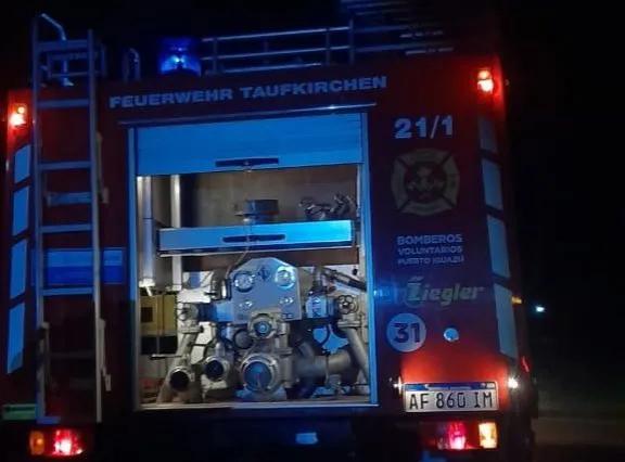 Vecinos y Bomberos evitaron que un taller de motos fuera consumido por las llamas en Puerto Iguazú