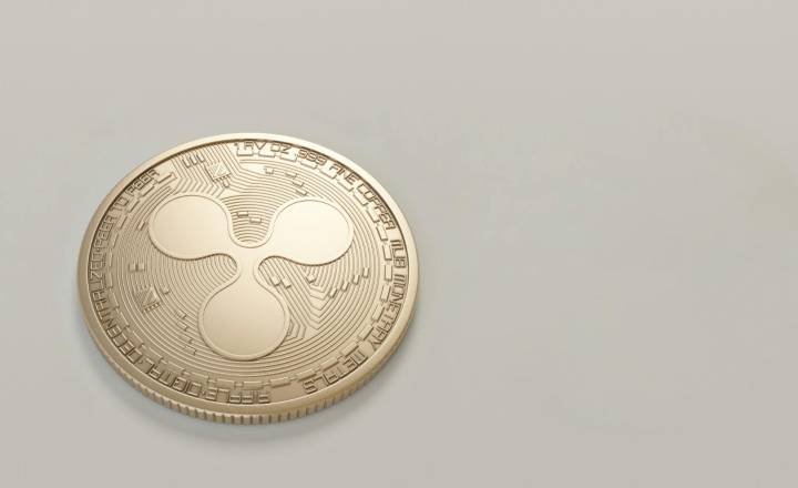 Analyst Says XRP Price Target Of $27 Still Holds