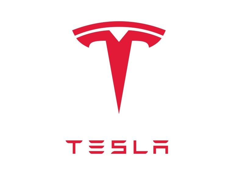 Interactive display allows Eastwood Mall customers to test drive Tesla vehicles
