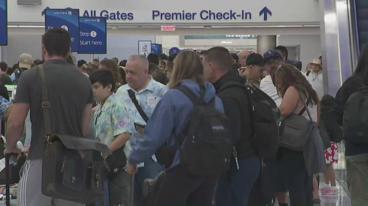 Government shutdown likely to snarl California air traffic, experts warn