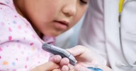 Familias de niños, niñas y adolescentes con diabetes reclaman insumos urgentes
