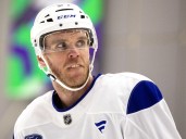 Edmonton Oilers sign Connor McDavid to contract extension