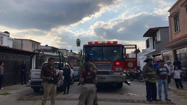 Incendio de casa en la colonia Villa Petrolera de Salamanca alarma a los vecinos