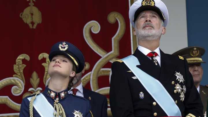 El desfile del Día de la Hispanidad, en directo