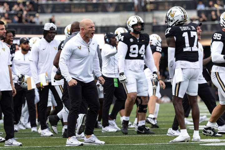 Our expert's College Football Playoff projections after Week 9: Vanderbilt, BYU, Notre Dame and more