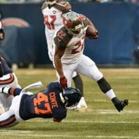 Ex-Buccaneers running back Martin dies at 36